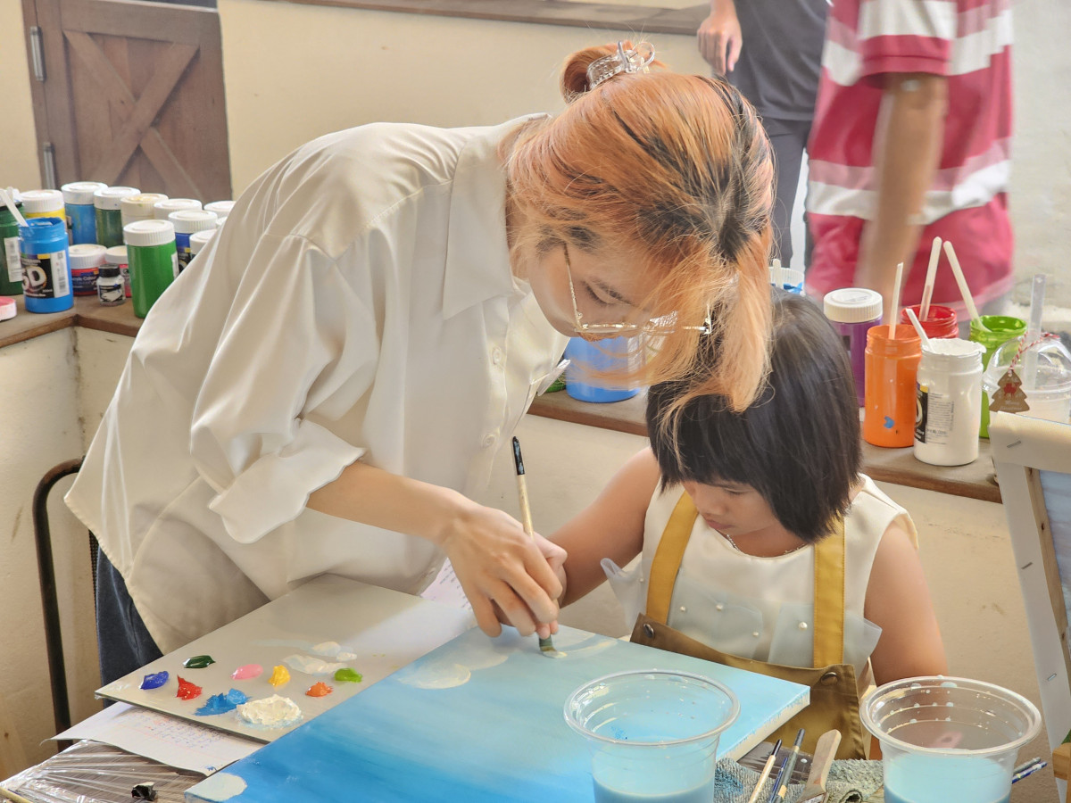 Những người đi gieo Tết