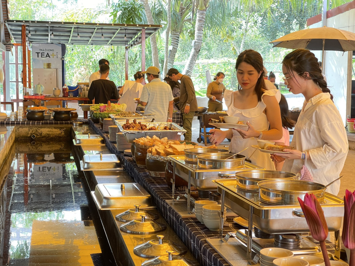 Dự kiến buffet ẩm thực Đồng Tháp Mười được tổ chức tại Làng nổi Tân Lập từ mùng 2 đến hết mùng 5 tết (Ảnh: Khu du lịch cung cấp)