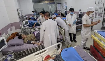 Hàng chục người nhập viện nghi ăn bánh mì của tiệm ở Sóc Trăng