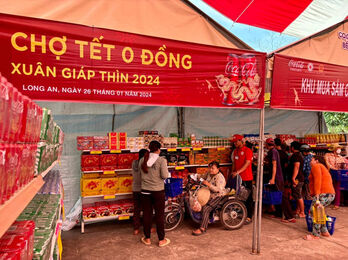 'Chợ Tết 0 đồng' tổ chức tại Long An, địa phương thứ 2 trên hành trình đưa tết đủ đầy đến người khó khăn