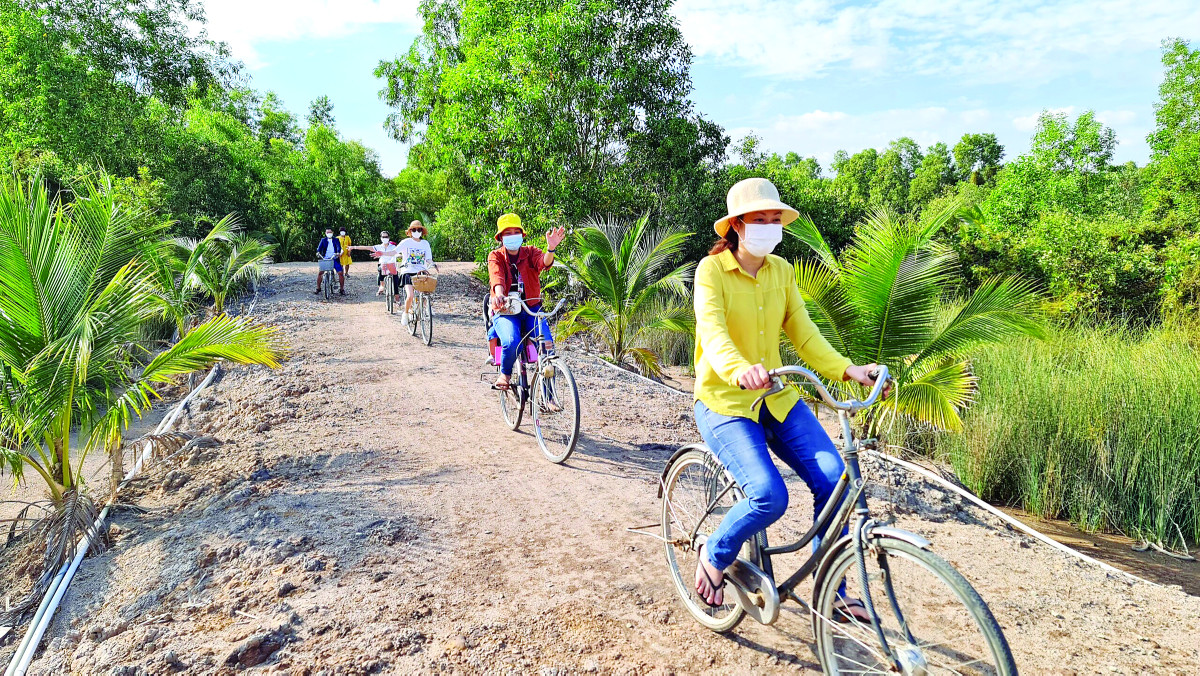 Tết về Long An cảm nhận sự bình an