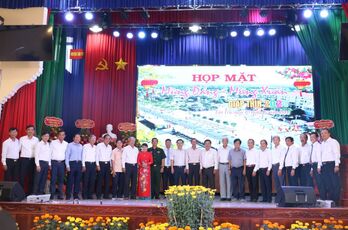 Tân Trụ họp mặt mừng Đảng, mừng Xuân Giáp Thìn năm 2024