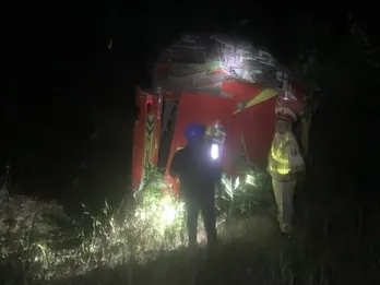 Kon Tum: Lật xe khách tại huyện Đăk Glei khiến hàng chục người bị thương