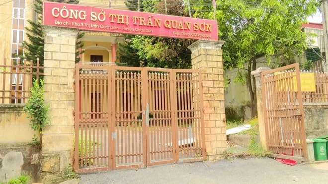 Công sở thị trấn Sơn Lư, huyện biên giới Quan Sơn, tỉnh Thanh Hóa, thuộc diện dôi dư sau sáp nhập, bị bỏ hoang. (Ảnh: TTXVN phát)