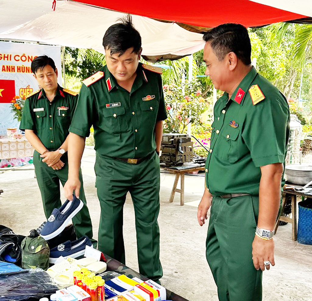 Military Region 7's Command visits and inspects K73 team