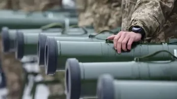Nhiều nước tài trợ mua hàng trăm nghìn quả đạn pháo gửi đến Ukraine