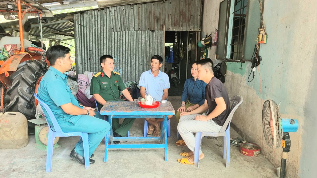 Vững bước theo tiếng gọi non sông