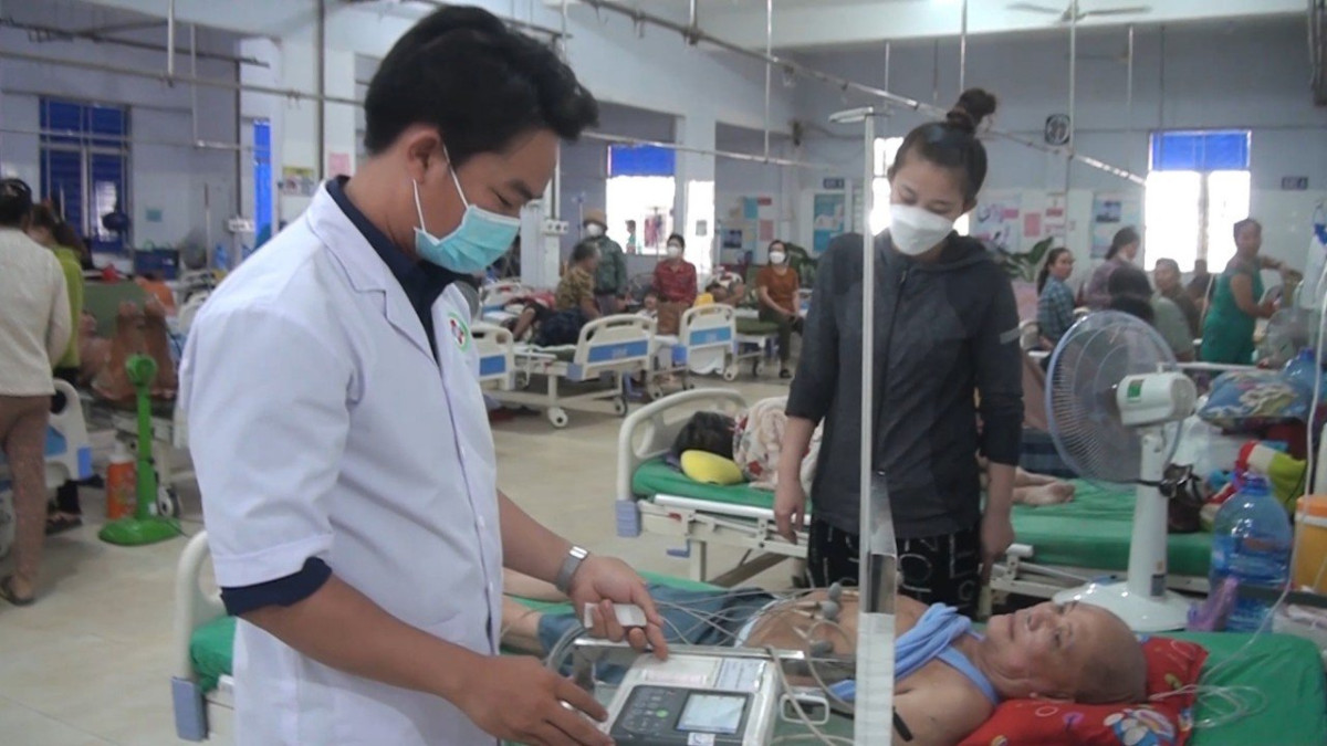 Những điều dưỡng hết lòng vì bệnh nhân