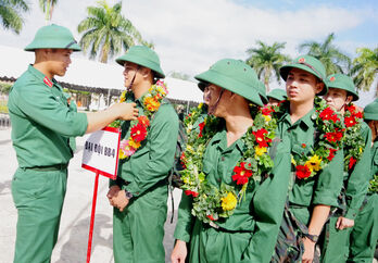 An tâm từ ngày đầu quân ngũ