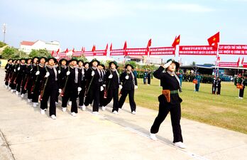 Nét duyên nữ sao vuông