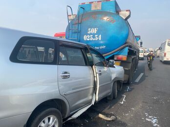 2 vụ tai nạn liên tiếp khiến cao tốc TP.HCM – Trung Lương kẹt xe nghiêm trọng