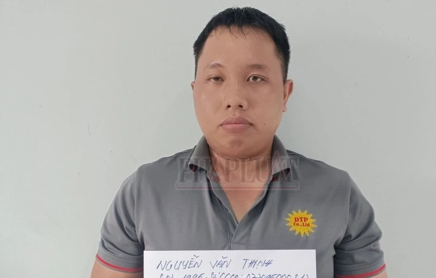 2 người trong nhóm dùng súng cướp tiệm vàng ở Bình Dương bị bắt