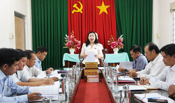 Phó Trưởng đoàn chuyên trách Đoàn đại biểu Quốc hội tỉnh - Lê Thị Song An tiếp công dân định kỳ