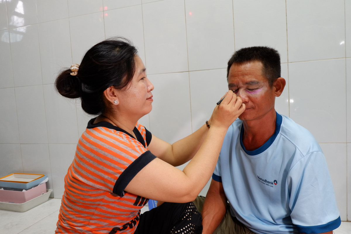 Phía sau thầy trò Đường Tăng trong Lễ hội Làm Chay
