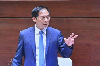 Quốc hội chất vấn Bộ trưởng Bộ Ngoại giao – Bùi Thanh Sơn