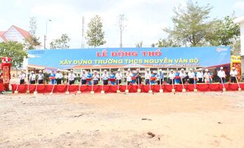 Tân Trụ tổ chức Lễ động thổ xây dựng Trường THCS Nguyễn Văn Bộ