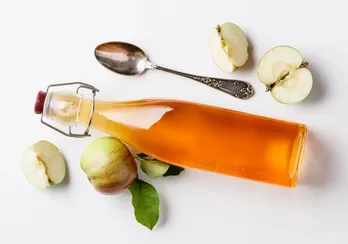 Phát hiện mới: Một muỗng giấm táo mỗi ngày cải thiện đường huyết, cholesterol và cân nặng
