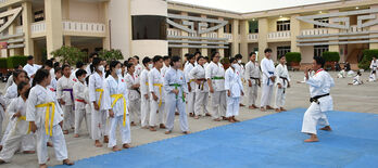 Tân Thạnh: Câu lạc bộ Karate - nơi ươm mầm tài năng võ thuật