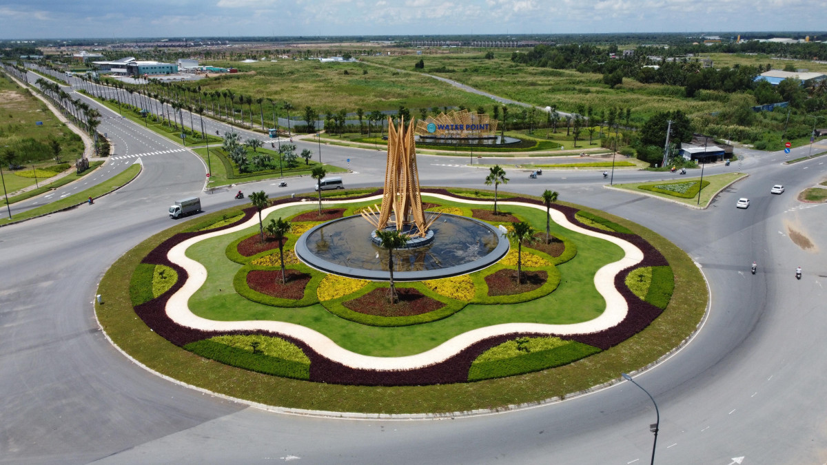 Nhàn du Xứ Lức