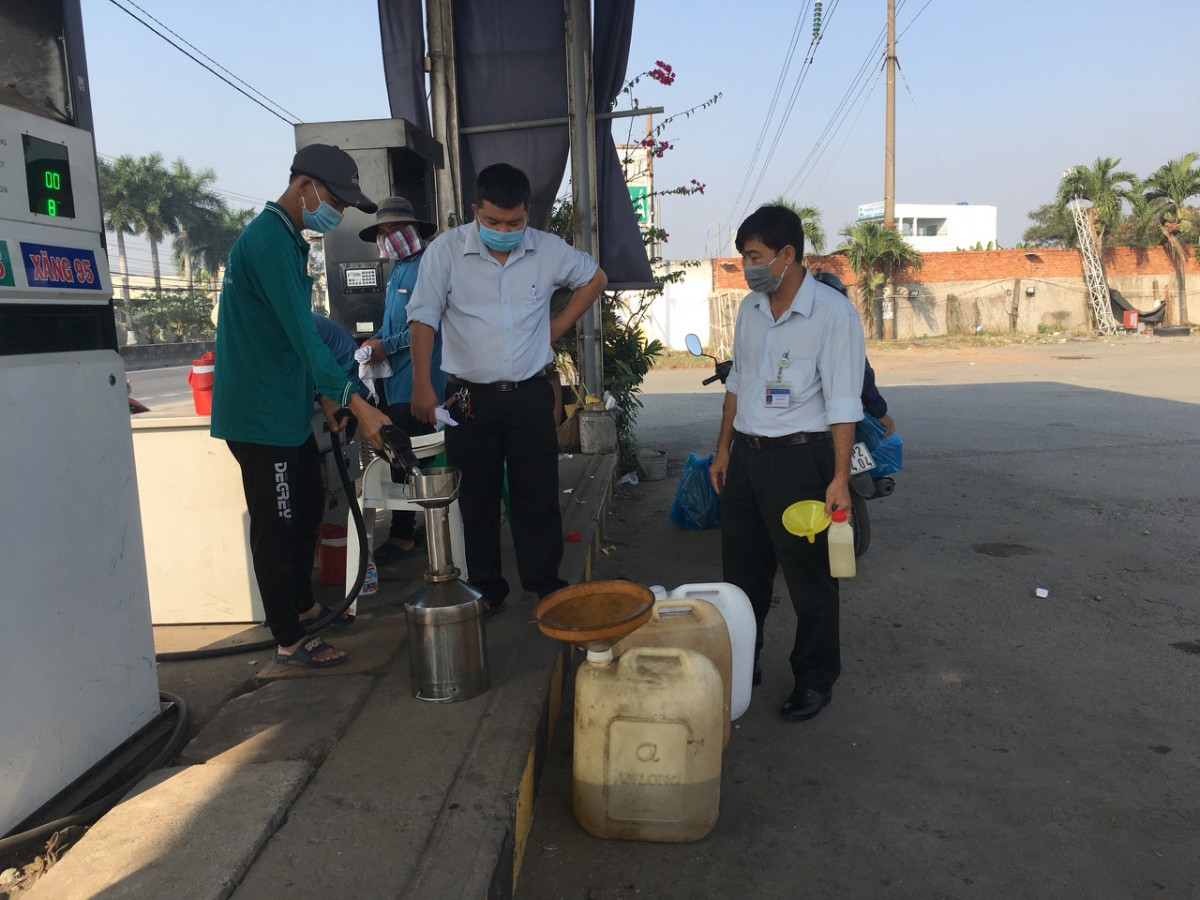 Quản lý chặt việc lập hóa đơn điện tử đối với kinh doanh, bán lẻ xăng, dầu