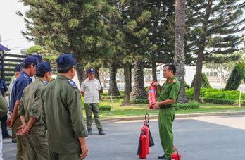 Tổ chức trải nghiệm thực hành chữa cháy, cứu nạn cứu hộ tại Khu Công nghiệp Hải Sơn