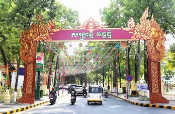 Người dân Campuchia nô nức chuẩn bị đón Tết cổ truyền 2024