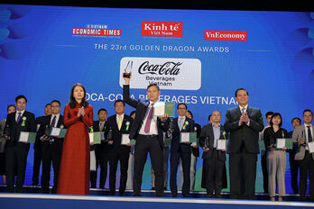 Coca-Cola Việt Nam được vinh danh là 1 trong 10 doanh nghiệp có vốn đầu tư nước ngoài tiêu biểu tại Việt Nam