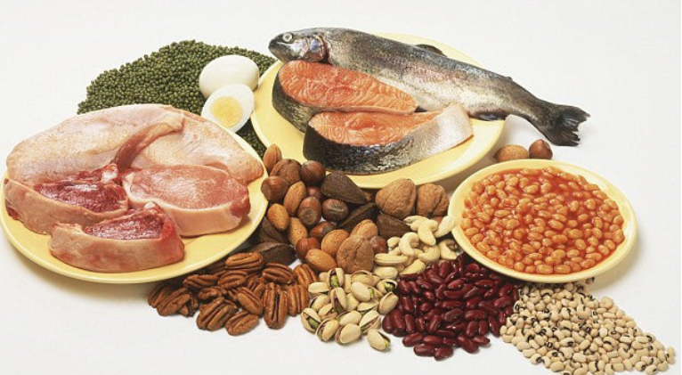 Người tiểu đường kiêng tinh bột và chất ngọt nhưng ăn nhiều đạm dễ nguy hiểm