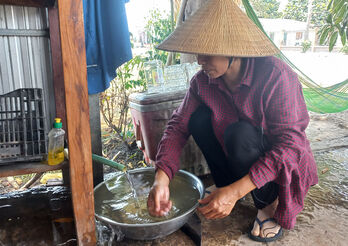 Tân Hưng: Hàng trăm hộ dân không có nước sạch sử dụng