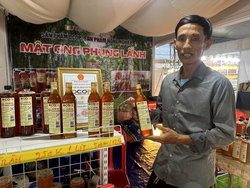 Sản phẩm OCOP Long An tham gia 'Hội chợ Kích cầu tiêu dùng, Kết nối mua sắm và Ẩm thực hàng Việt Nam - Thái Lan'