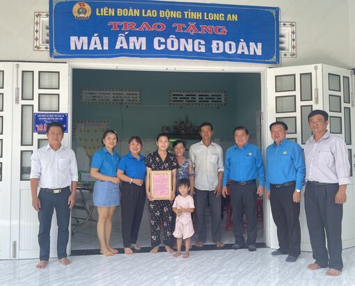 San sẻ cùng công nhân, lao động có hoàn cảnh khó khăn