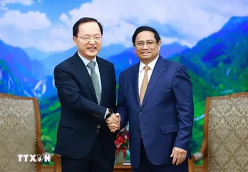 Thủ tướng: Mong Samsung coi Việt Nam là cứ điểm chiến lược sản xuất, xuất khẩu