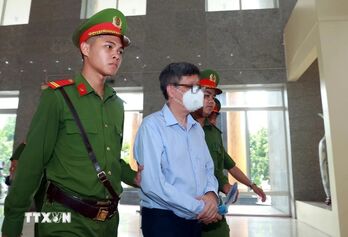 Cựu Bộ trưởng Bộ Y tế Nguyễn Thanh Long được giảm án, y án với Phan Quốc Việt