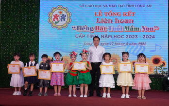 Trường Mầm non Huỳnh Thị Mai đoạt giải nhất chương trình tại Liên hoan tiếng hát tuổi mầm non cấp tỉnh