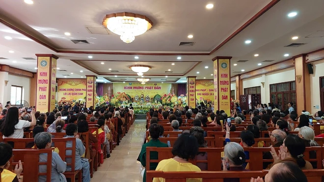 Đại lễ Phật đản năm 2024: Thắp sáng thế gian bằng ánh sáng từ bi và trí tuệ