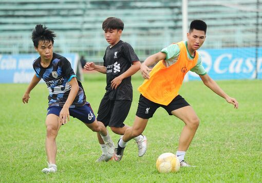Hơn 300 cầu thủ trẻ dự tuyển chọn vào U17 Long An