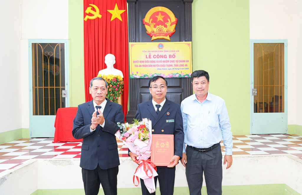 Công bố quyết định bổ nhiệm Chánh án Tòa án nhân dân huyện Châu Thành