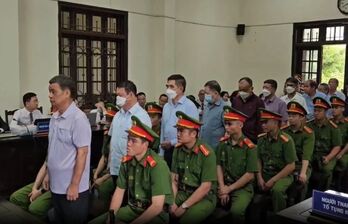 Cựu Bí thư tỉnh ủy Lào Cai Nguyễn Văn Vịnh lãnh 5 năm 6 tháng tù