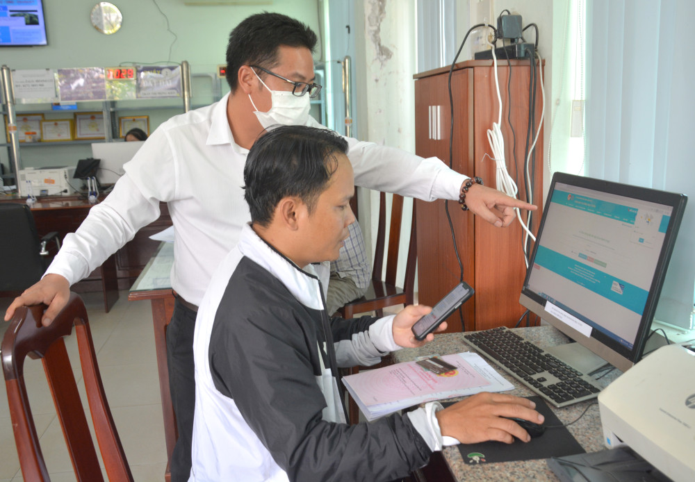 Phát huy tư tưởng, đạo đức, phong cách Hồ Chí Minh trong tình hình mới