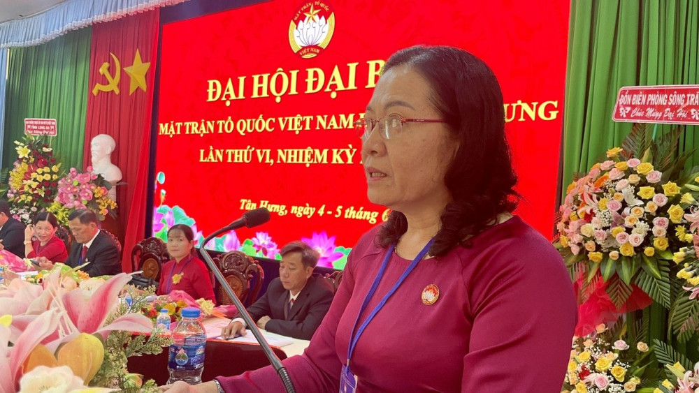 Ông Nguyễn Xuân Hợp tái đắc cử chức danh Chủ tịch UBMTTQ Việt Nam huyện Tân Hưng nhiệm kỳ 2024 - 2029