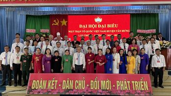 Ông Nguyễn Xuân Hợp tái đắc cử chức danh Chủ tịch UBMTTQ Việt Nam huyện Tân Hưng nhiệm kỳ 2024 - 2029 Ông Nguyễn Xuân Hợp tái đắc cử chức danh Chủ tịch UBMTTQ Việt Nam huyện Tân Hưng nhiệm kỳ 2024 - 2029
