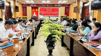 Học tập Bác - Làm theo Bác - Nêu gương của cán bộ, đảng viên Học tập Bác - Làm theo Bác - Nêu gương của cán bộ, đảng viên