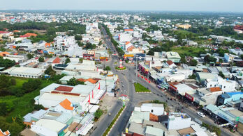 Thẩm định xét đề nghị thị trấn Cần Giuộc đạt chuẩn đô thị văn minh