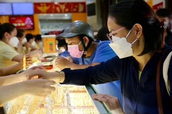 Giá vàng hôm nay 8/6/2024: Vàng nhẫn bốc hơi gần triệu đồng khi vàng miếng đứng yên