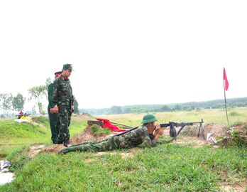 Xây dựng lực lượng vũ trang vững mạnh toàn diện ‘Mẫu mực, tiêu biểu’