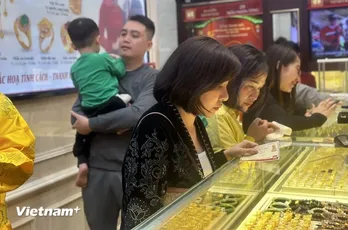 Vàng SJC bất động 6 phiên liên tiếp, tỷ giá trung tâm giảm 9 đồng
