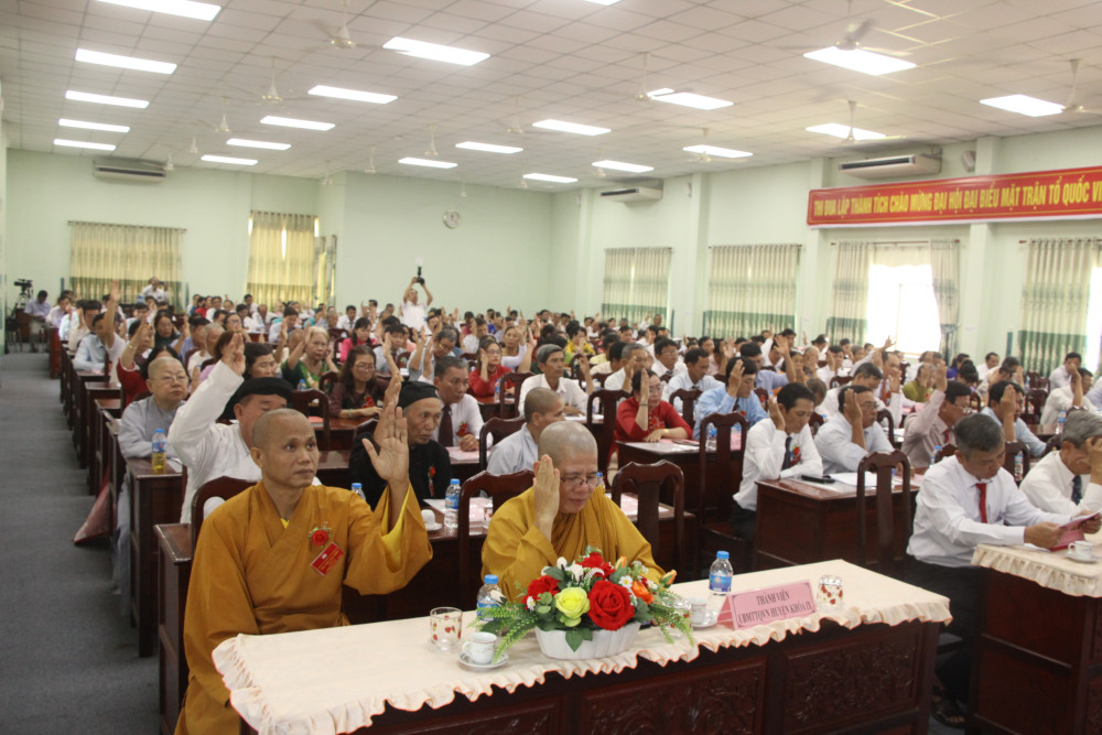 Ông Trần Văn Cường được tín nhiệm bầu làm Chủ tịch Ủy ban Mặt trận Tổ quốc huyện Châu Thành