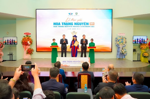 Lễ trao giải Hoa Trạng Nguyên lần thứ 13, năm học 2023 - 2024