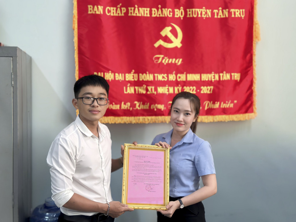 Những nhà báo 'đa zi năng'