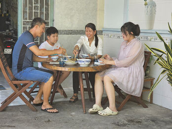 Xây dựng gia đình ấm no, bình đẳng, tiến bộ, hạnh phúc